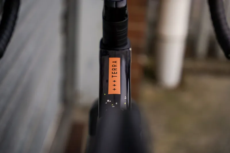 Orbea Terra M30Team 1x Gravel Bike In Ivory White/Spicy Lime Gloss-2