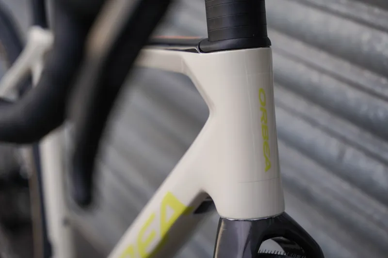 Orbea Terra M30Team 1x Gravel Bike In Ivory White/Spicy Lime Gloss-3