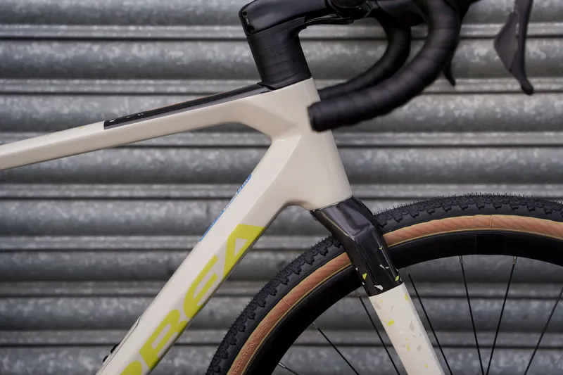 Orbea Terra M30Team 1x Gravel Bike In Ivory White/Spicy Lime Gloss-7