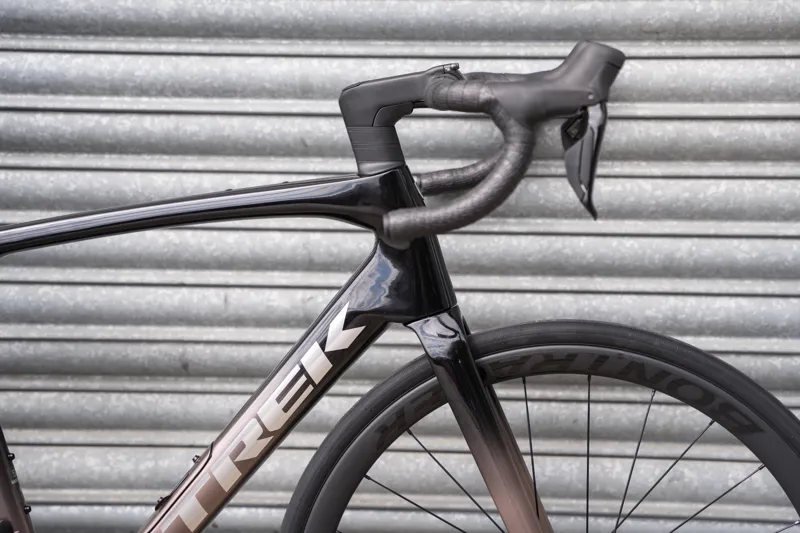 Trek Domane SL 6 DARK STAR TO BRONZE AGE-3