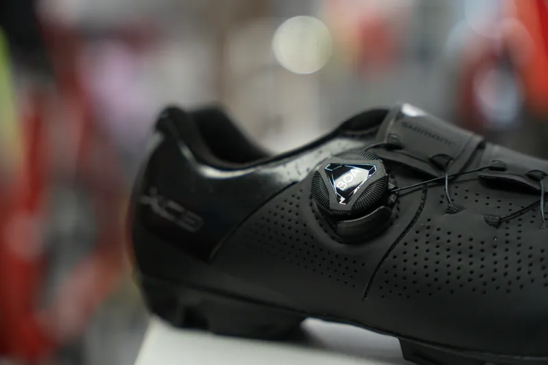Shimano Clothing XC3 XC302 Shoes in Black-7