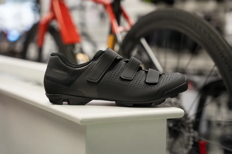 Shimano XC100 Shoes in Black-1