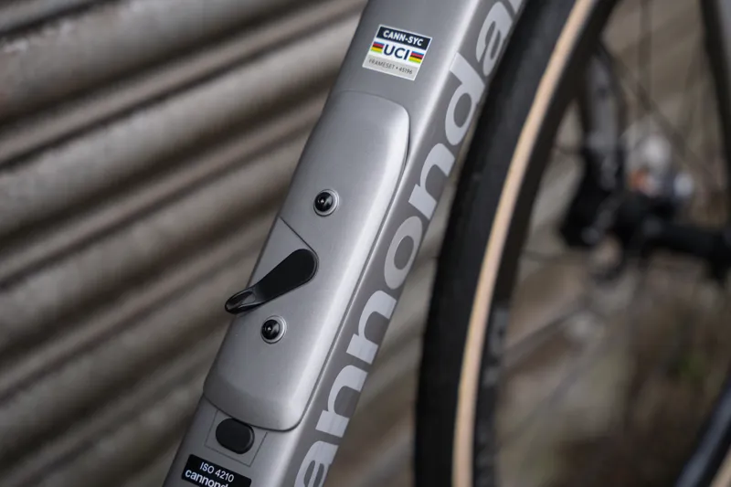 Cannondale Synapse Carbon 2 / Grey-9