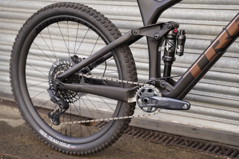 Ex-Display Trek Remedy 9.8 XL Matte Trek Black -6