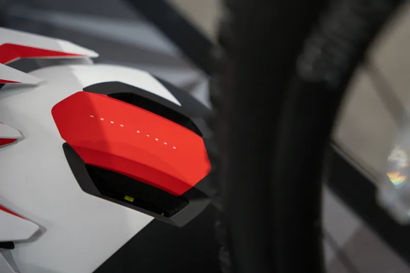 Bell Sanction 2 Dlx Mips Mtb Full Face Helmet in Deft Matte Black/White-4