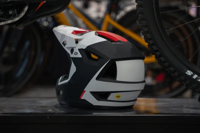 Bell Sanction 2 Dlx Mips Mtb Full Face Helmet in Deft Matte Black/White-5