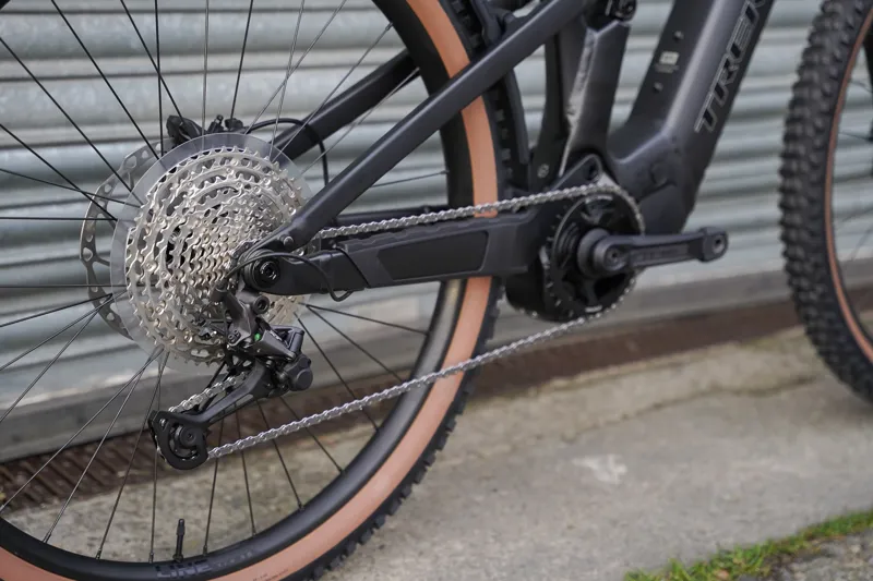 Trek Powerfly FS+ 6 Gen 4 E-Mountain Bike In Gloss Dark Star/Matte Dark Web-10