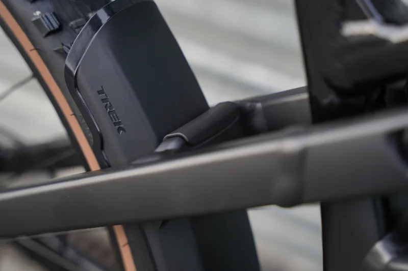 Trek Powerfly FS+ 6 Gen 4 E-Mountain Bike In Gloss Dark Star/Matte Dark Web-12