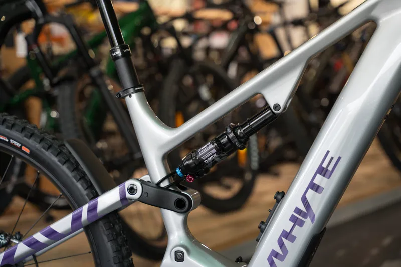 Whyte Bikes Kado RSX Electric Mountain Bike in Light Silver-10