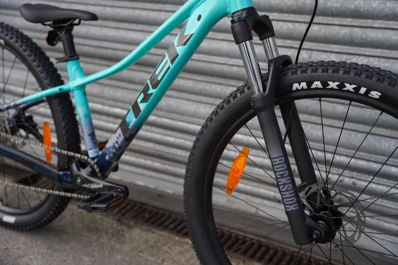 Trek Marlin 6 Gen 3 XC Mountain Bike in Miami Green to Dark Aquatic Fade-6