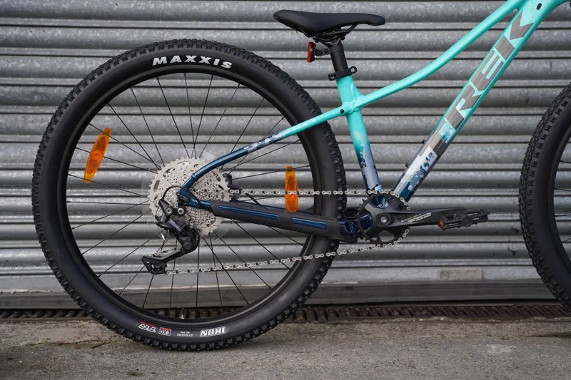 Trek Marlin 6 Gen 3 XC Mountain Bike in Miami Green to Dark Aquatic Fade-8