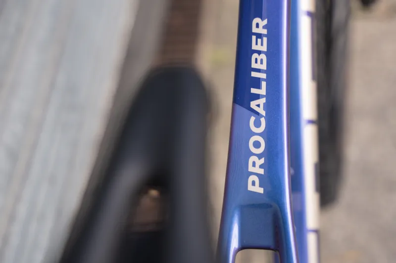 Trek Procaliber 9.5 Gen 3 XC Mountain Bike In Purple Flip/Hex Blue-2