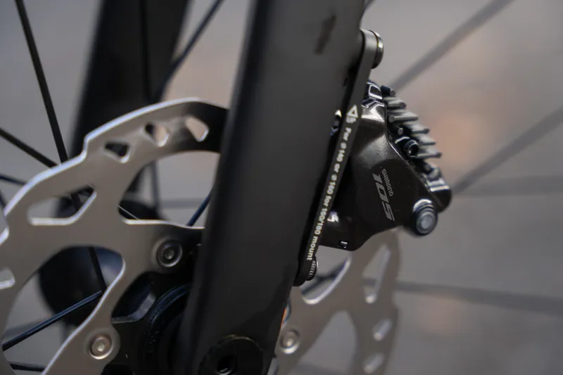 Trek Madone SL 6 Gen 8 Road Bike in Gloss Dark Star/Matte Deep Smoke-11