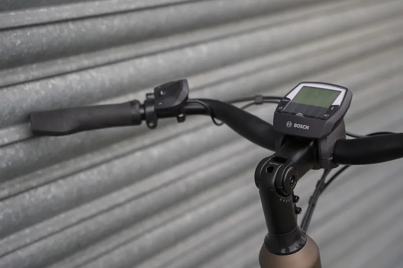 Raleigh Motus Tour Low Step Derailleur 700/41cm Xs Champagne Silver-4