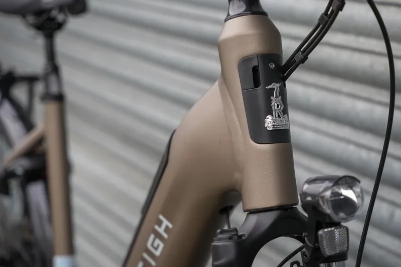 Raleigh Motus Tour Low Step Derailleur 700/41cm Xs Champagne Silver-5