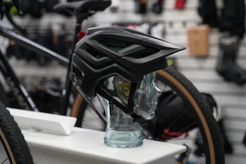 Giro Montaro MIPS III in Black-3