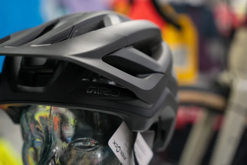 Giro Montaro MIPS III in Black-5