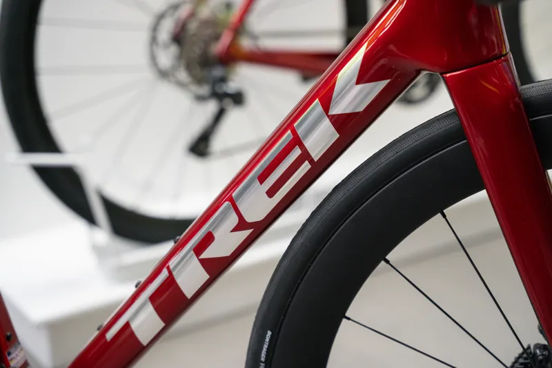 Trek Madone SL 7 Gen 8 Road Bike in Gloss Fury Red/Matte Deep Smoke-4