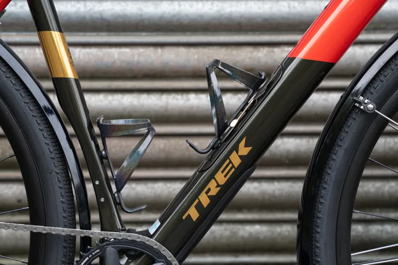 Trek Checkpoint SL 5 AXS Gravel Bike In Lava/Black Olive-8