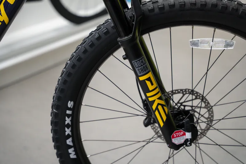 Whyte T-140 27 Junior Full Suspension Mountain Bike  in Gloss Purple/Black/Yellow-8