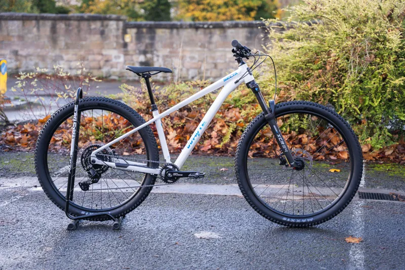 Whyte Secta R Electric white-11
