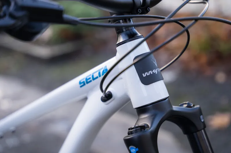 Whyte Secta R Electric white-12