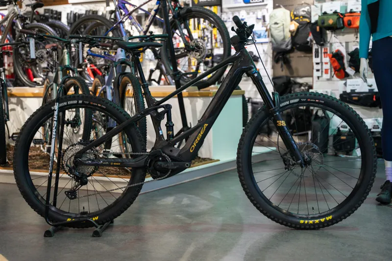 Orbea Wild M20 Medium Cosmic Carbon-9