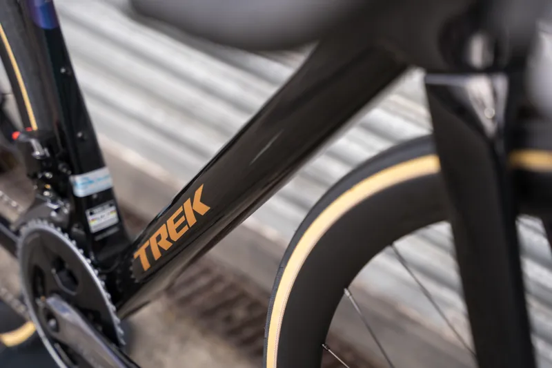 Limited Edition Trek Madone SL Gen 8 Custom Build Size Medium Dark Star-6