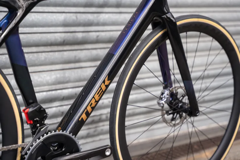 Limited Edition Trek Madone SL Gen 8 Custom Build Size Medium Dark Star-12