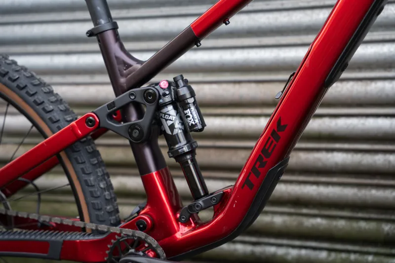 Ex-Demo Trek Fuel EX 8 FURY RED/ DARK CARMINE Large-2