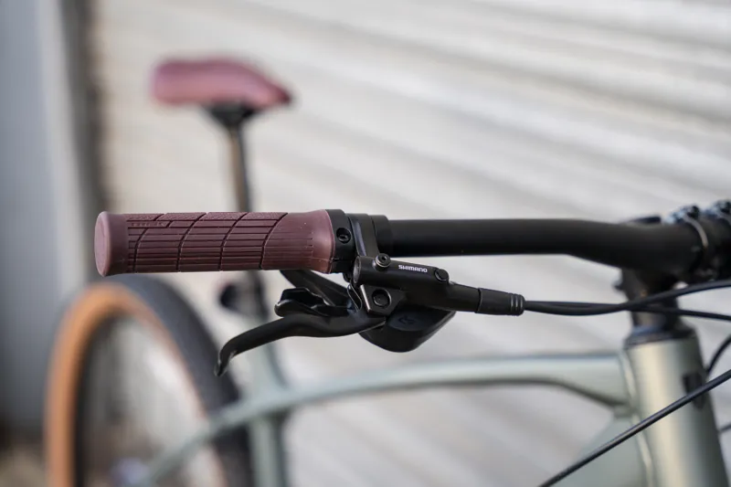 Trek Marlin 6 Gen 3 XC MTB in Matte Lichen/Keswick Green Fade-5