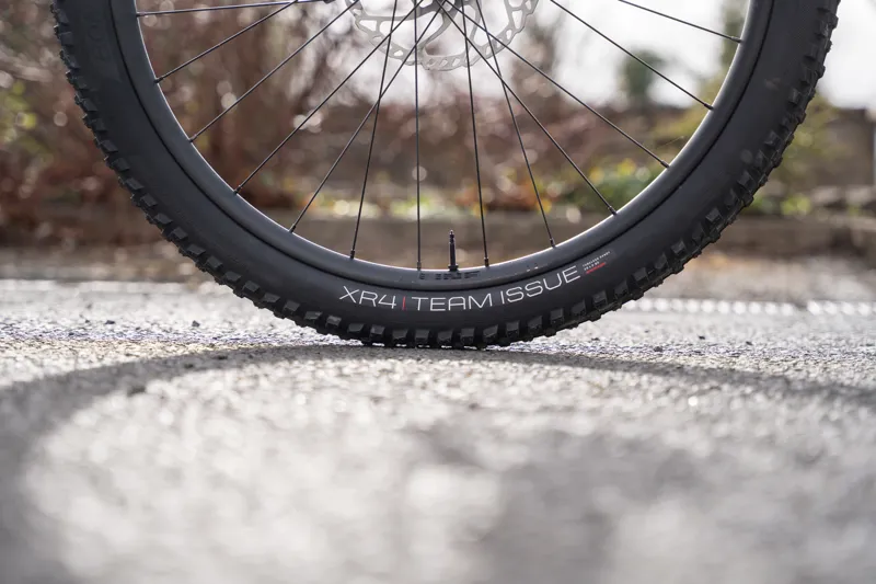 Trek Roscoe 8 Mountain Bike in Mulsanne Blue-4