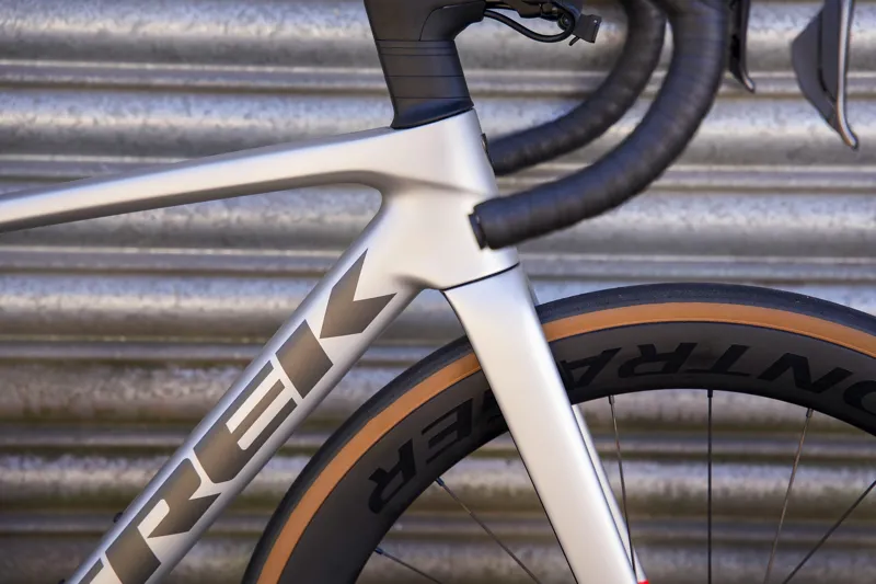 EX-DEMO Trek Madone SL 7 Gen 8 Small Silver-5