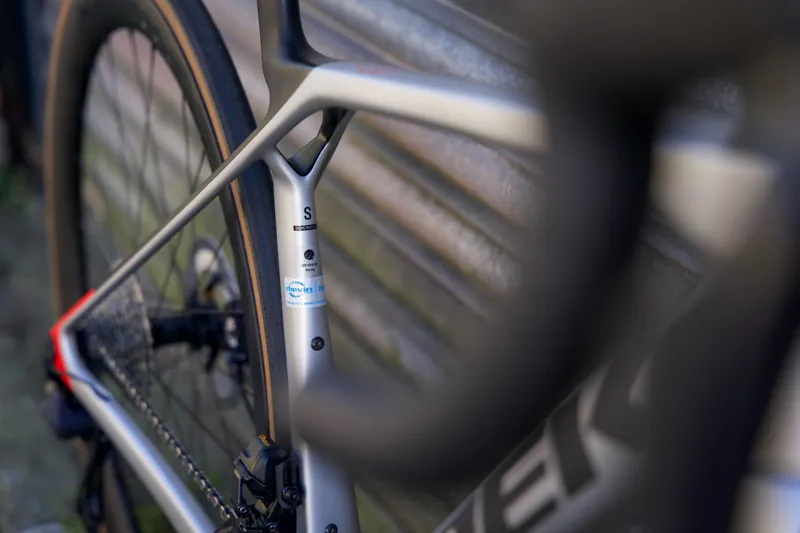 EX-DEMO Trek Madone SL 7 Gen 8 Small Silver-10