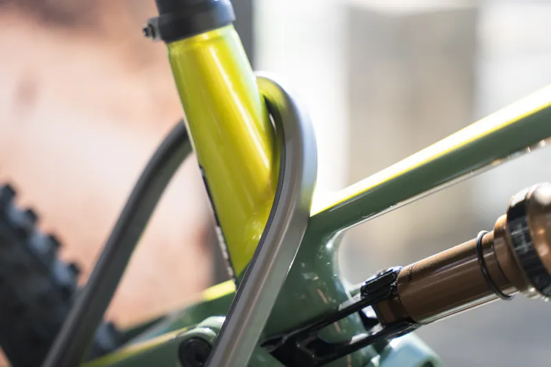 Abus Granit XPlus 540 U-Lock in Black-10