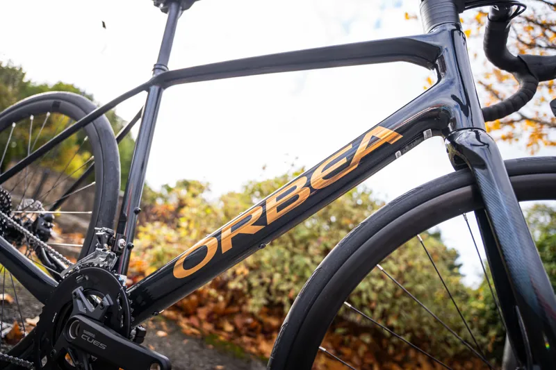 Orbea Avant H50 Diamond Black-Titan Gold-4