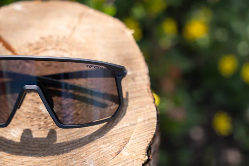 Tifosi Moab Interchangeable Sunglasses 2025 Smoke -2