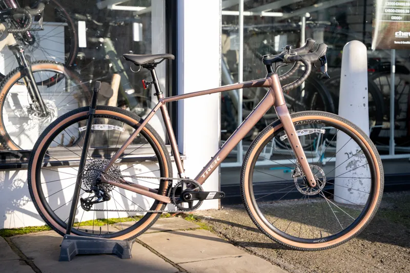Trek Checkpoint ALR 5 Gen 3 Gravel Bike in Bronze Age-9