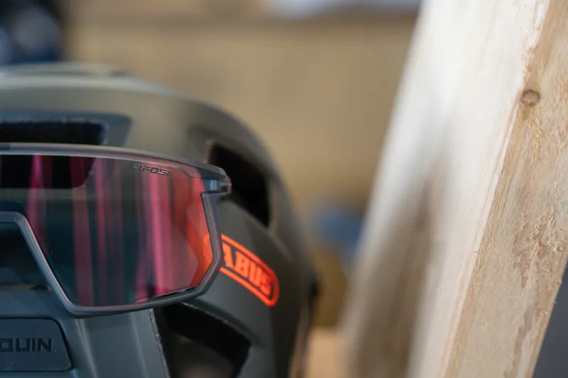 Tifosi Moab Interchangeable Sunglasses 2025 Smoke -7