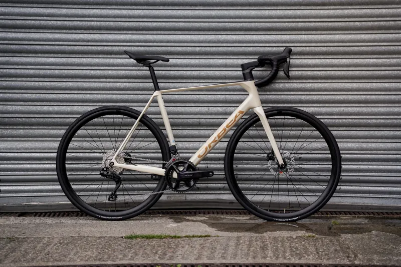 Orbea Orca M30i Road Bike In Ivory White/Burgundy Gloss/Vulcano Matt-2