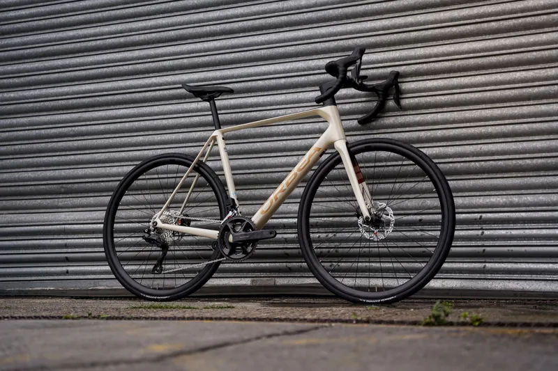 Orbea Orca M30i Road Bike In Ivory White/Burgundy Gloss/Vulcano Matt-1