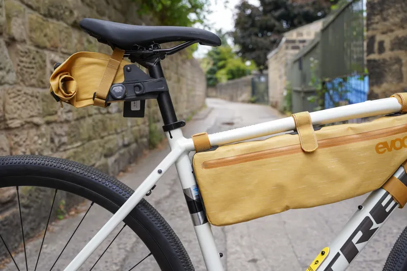 Trek Checkpoint ALR 5 Era Gravel Bike in White/Trek Black-4