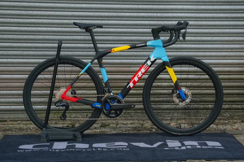 Trek 2023 Domane SLR 7 54cm Team Trek Black Project One