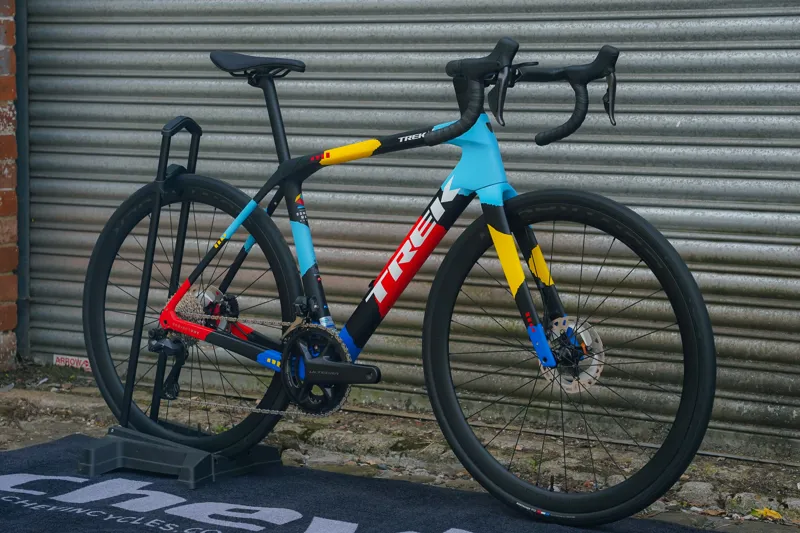 Trek 2023 Domane SLR 7 54cm Team Trek Black Project One-7