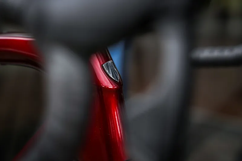 Trek Checkpoint SL 6 eTtap Gravel Bike in Crimson/Red Smoke-4