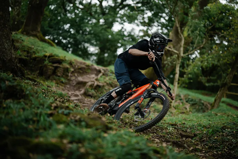 Whyte E-180 Rsx Electric Mountain Bike in Orange-12
