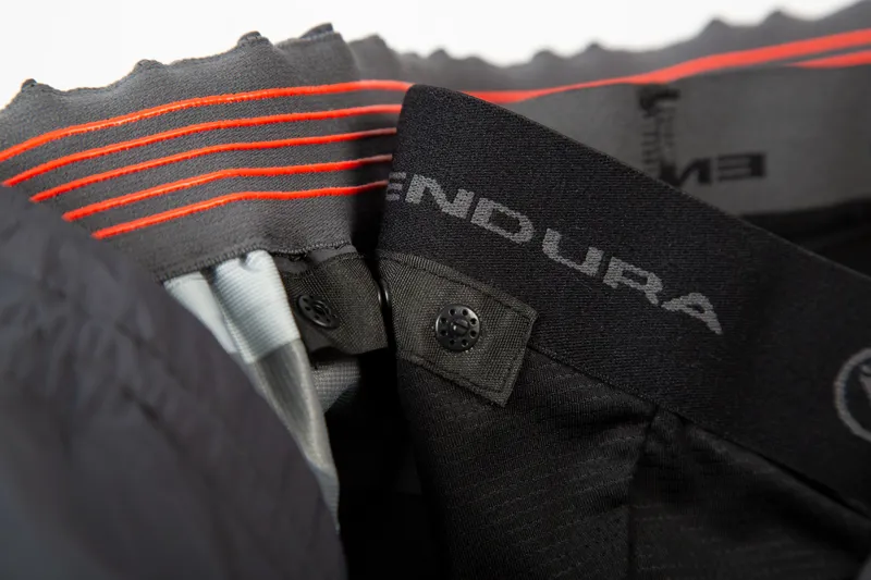 Endura GV500 Waterproof Trousers in Grey-2
