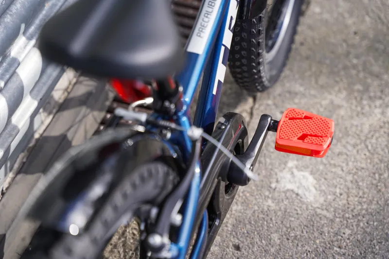 Trek Precaliber 16 F/W 16 MULSANNE BLUE 16 wheel D-9