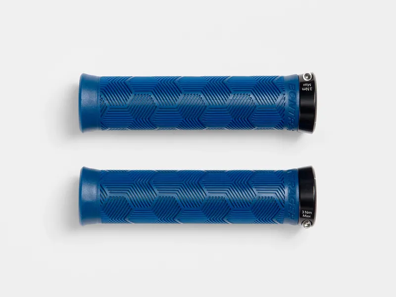 Bontrager XR Trail Elite Recycled Plastic Grip in Blue